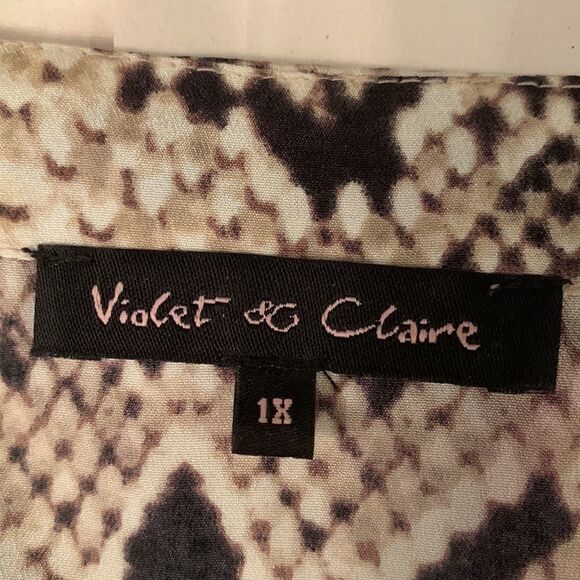 Animal Print Tunic  - Picture 7 of 10